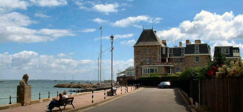 cowes esplanade